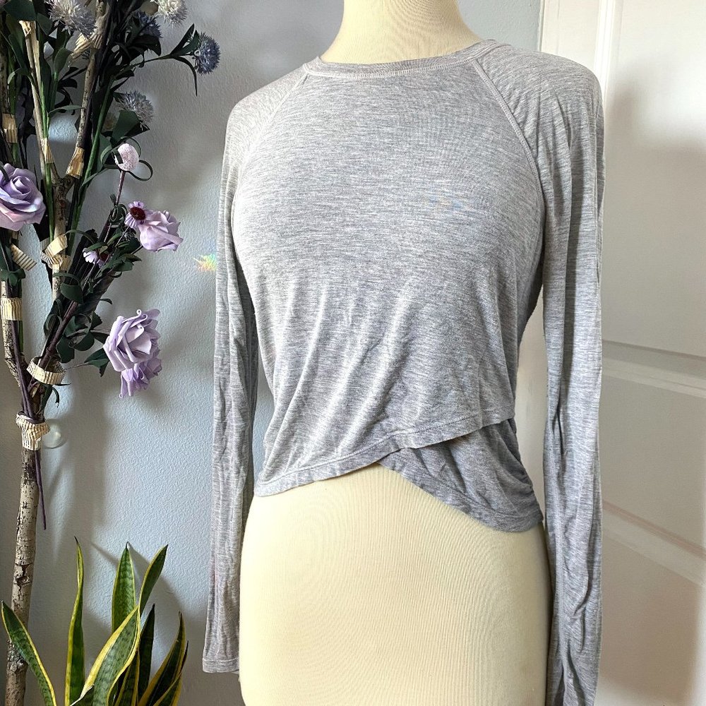 Joylab Long Sleeve Crop - M